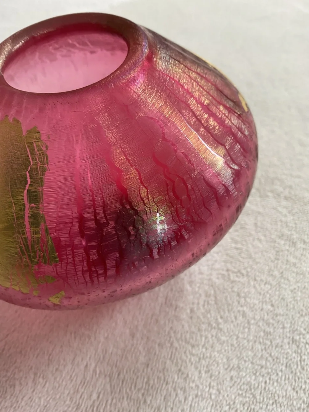 Robert Eickholt 1991 Signed Art Glass Vase Ruby Red Gold Leaf